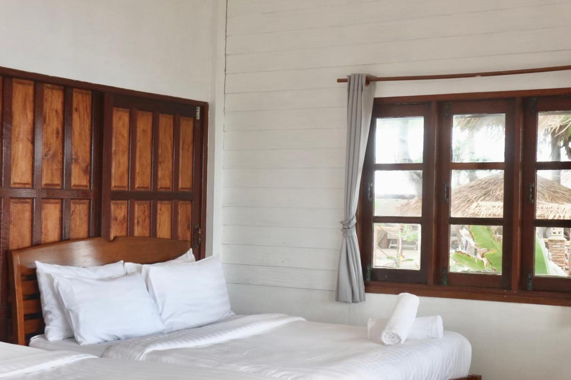 Baanboonpetch Resort Ban Phlong Takhe 외부 사진