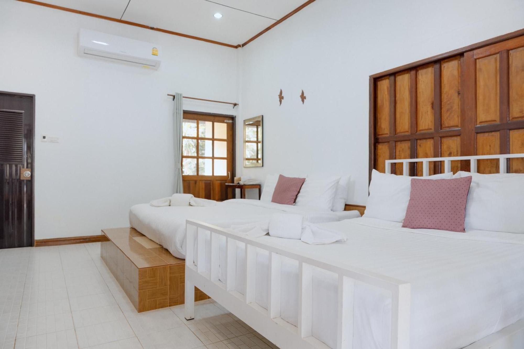 Baanboonpetch Resort Ban Phlong Takhe 외부 사진